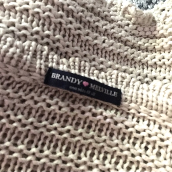BRANDY MELVILLE Cream Long Sleeve SWEATER TOP - Picture 6 of 7